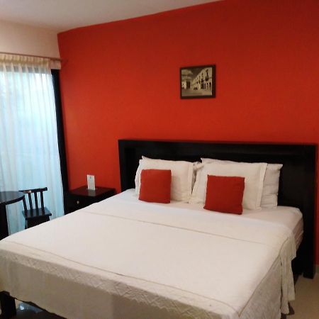Hotel Catedral Campeche Buitenkant foto