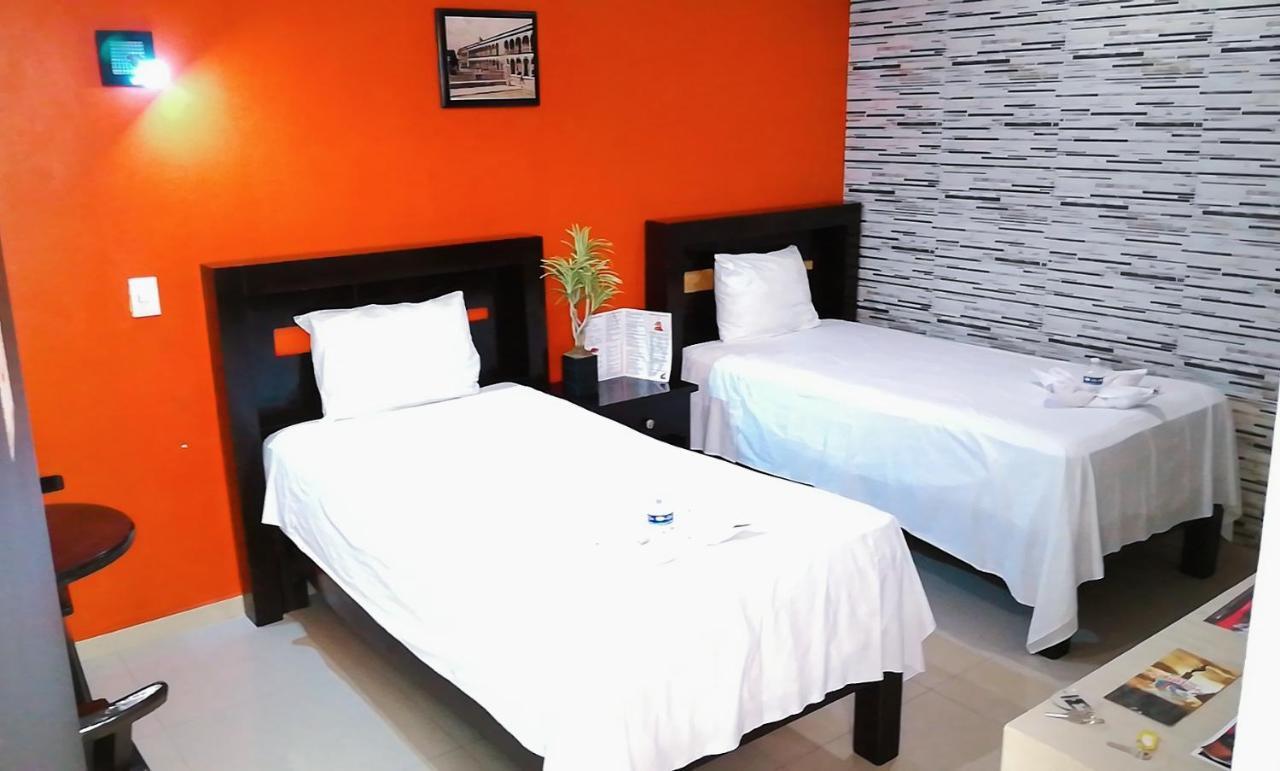 Hotel Catedral Campeche Buitenkant foto
